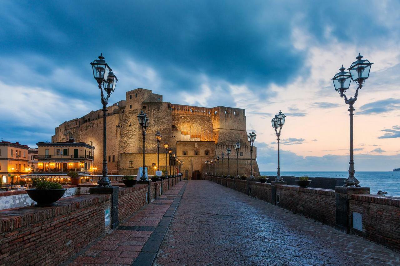 Donnare Casavacanza - Historic Center Of Naples Nápoles Exterior foto