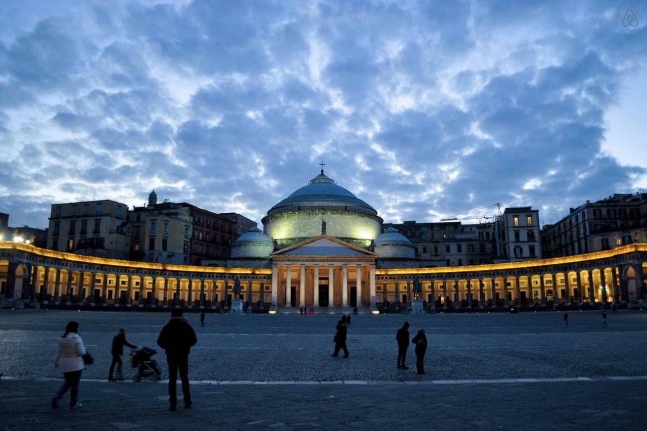 Donnare Casavacanza - Historic Center Of Naples Nápoles Exterior foto