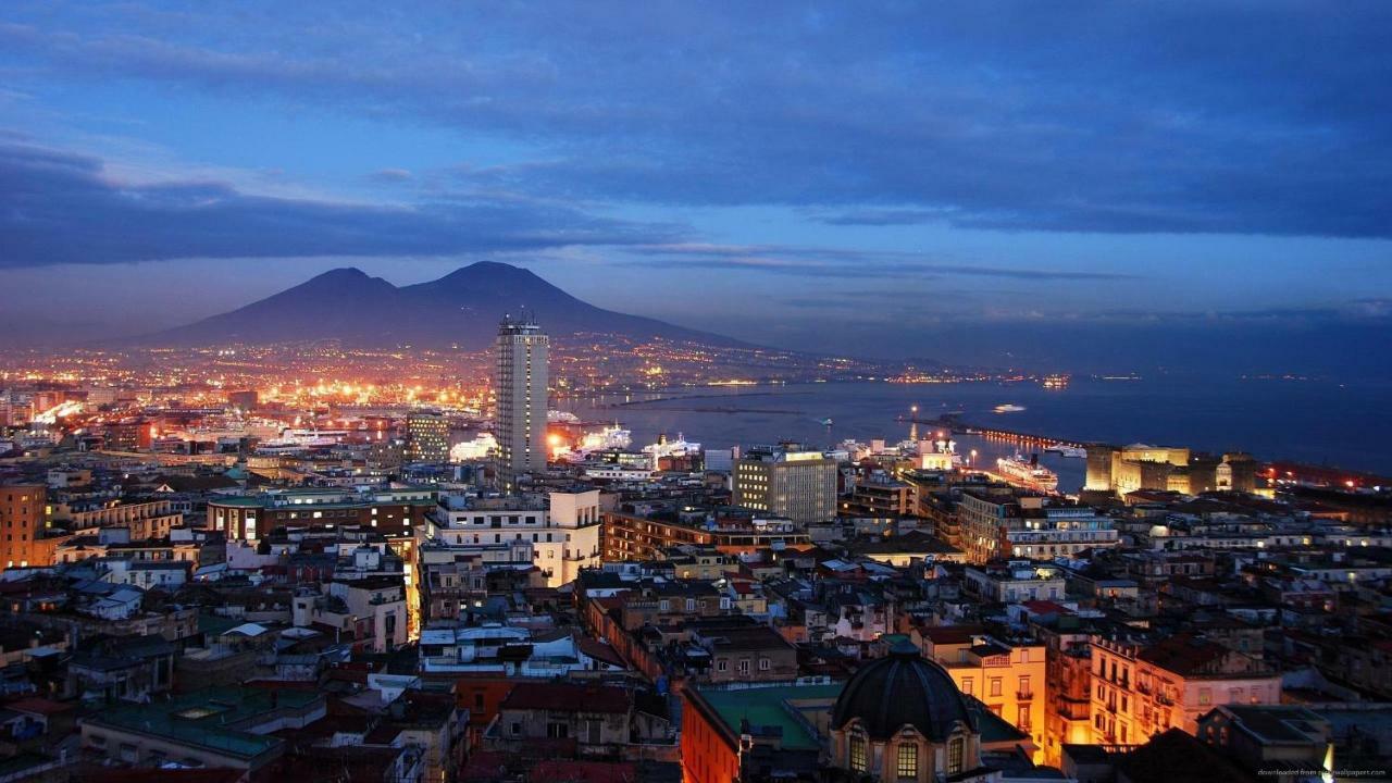Donnare Casavacanza - Historic Center Of Naples Nápoles Exterior foto